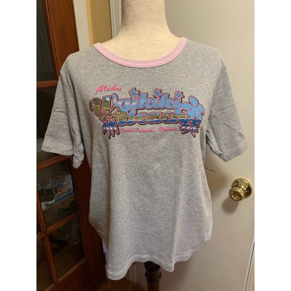 Vintage Y2K Grey and Pink Sparkly Hawaii Mini Tee